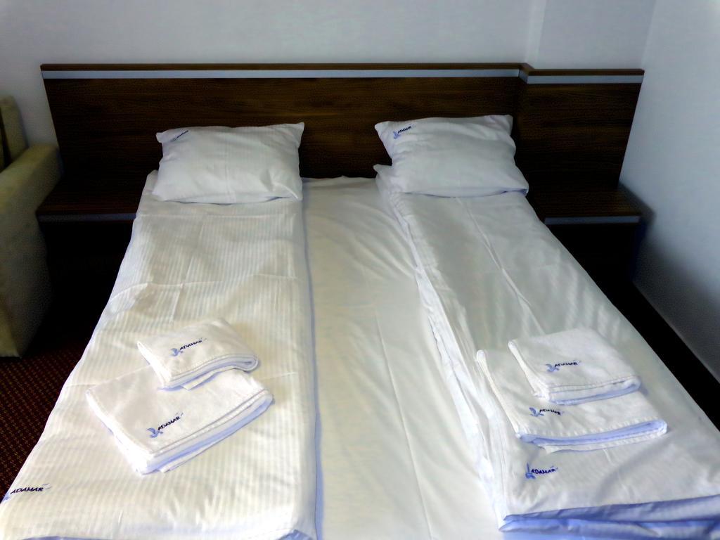 Bed and breakfast Adamar Jastrzębia Góra Chambre photo