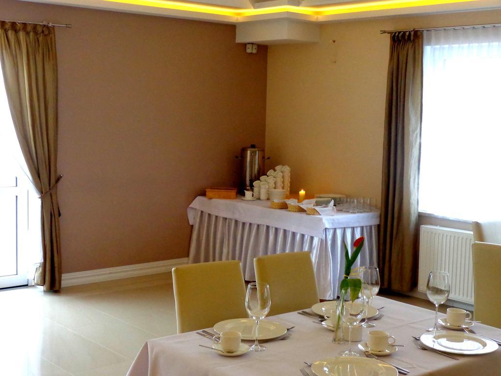 Bed and breakfast Adamar Jastrzębia Góra Extérieur photo