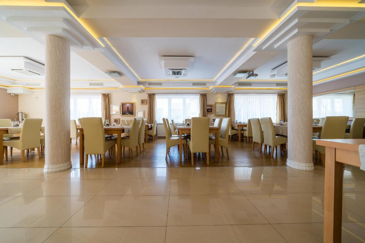 Bed and breakfast Adamar Jastrzębia Góra Extérieur photo