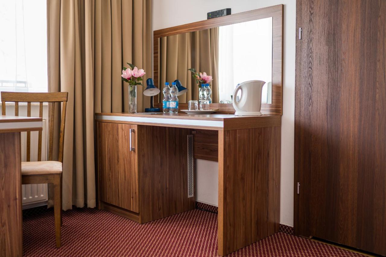 Bed and breakfast Adamar Jastrzębia Góra Extérieur photo