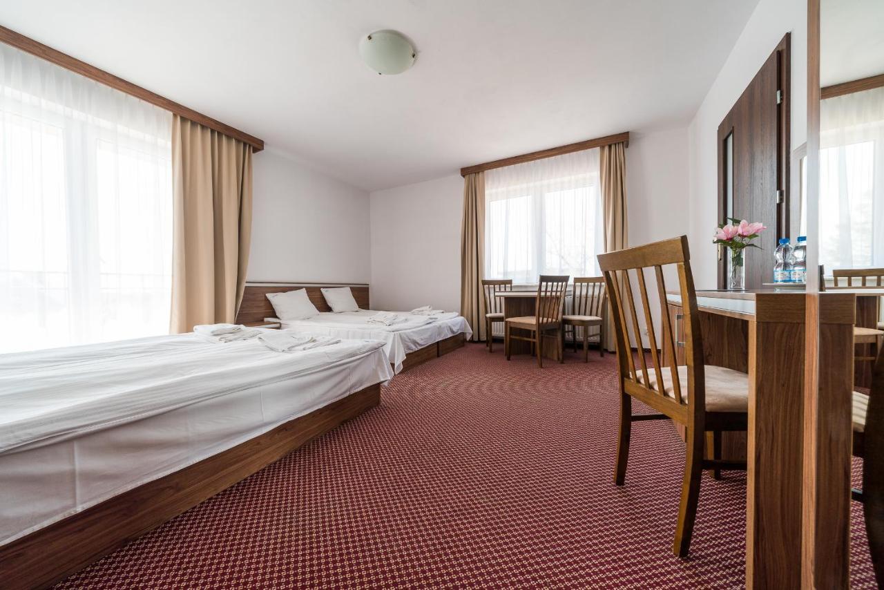 Bed and breakfast Adamar Jastrzębia Góra Extérieur photo