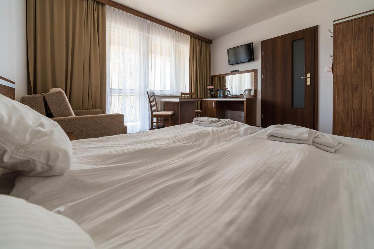 Bed and breakfast Adamar Jastrzębia Góra Extérieur photo
